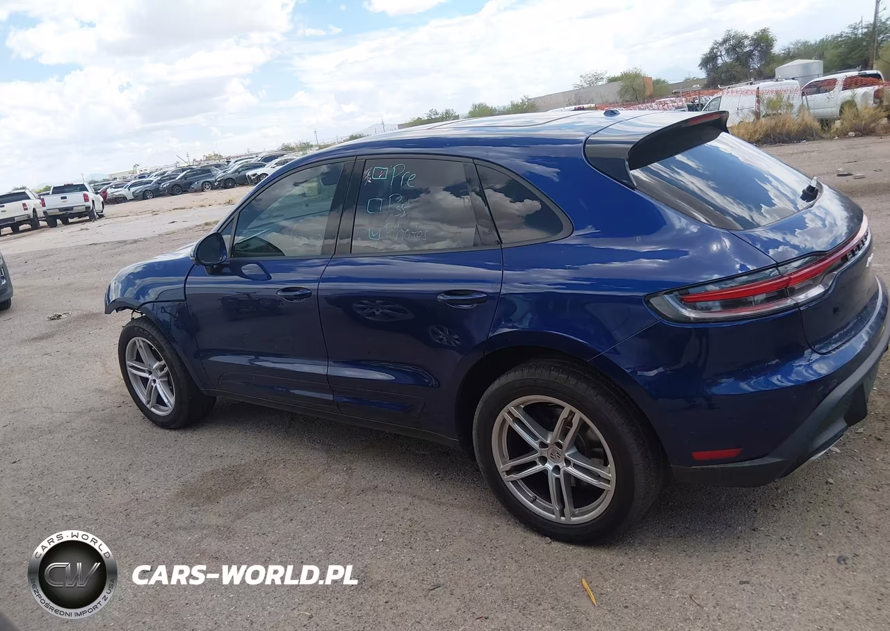 2025 Porsche Macan T VIN:WP1AA2A58SLB09488 - 14