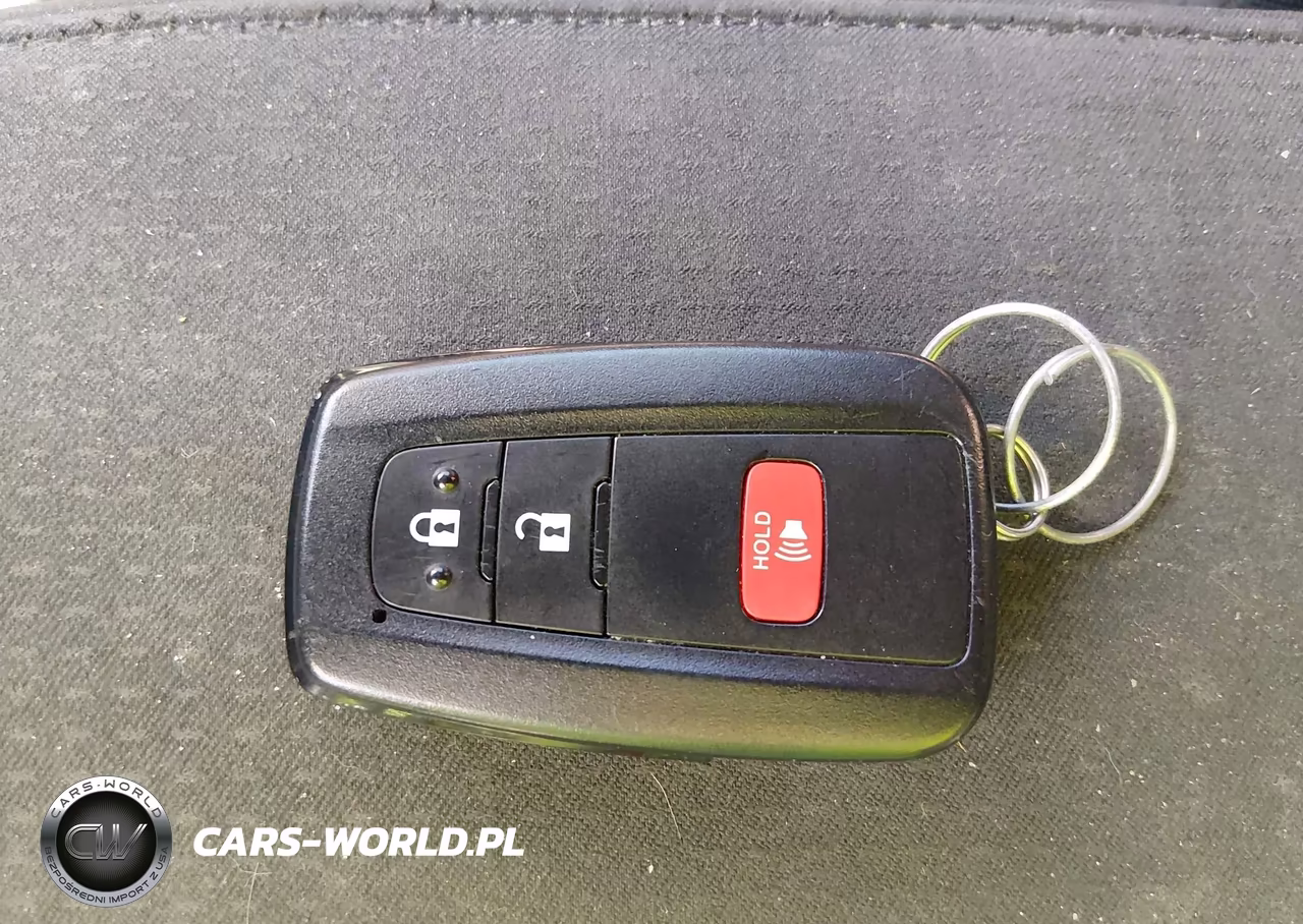 2017 Toyota Prius Two VIN:JTDKBRFU1H3039823 - 11