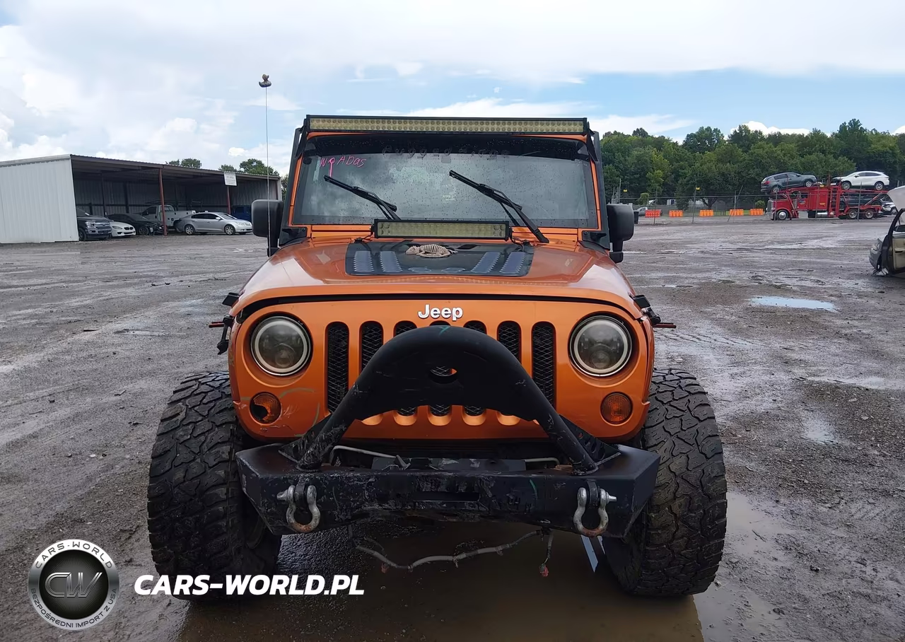 2010 Jeep Wrangler Sport VIN:1J4AA2D1XAL211846 - 12