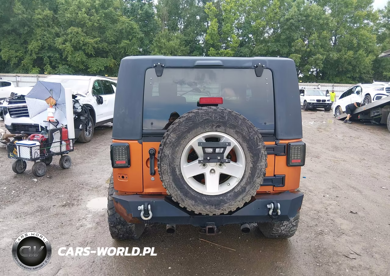 2010 Jeep Wrangler Sport VIN:1J4AA2D1XAL211846 - 16