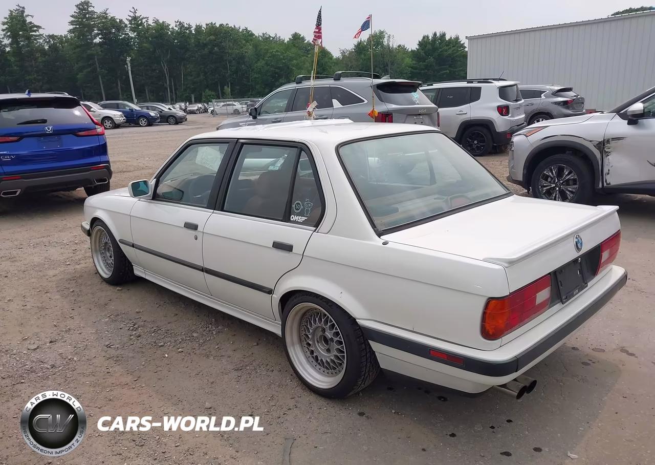 1990 BMW 325 I Automatic VIN:WBAAD2318LED27004 - 3