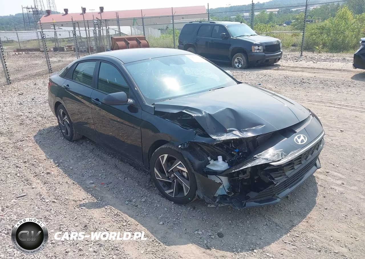 2025 Hyundai Elantra Sel Sport – zdjęcie 1 z 18