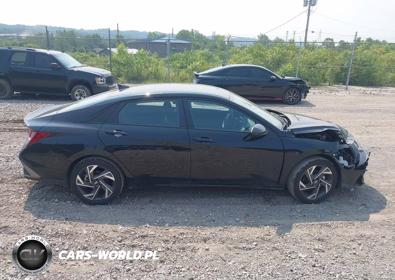 2025 Hyundai Elantra Sel Sport VIN:KMHLM4DG6SU053311 - 14
