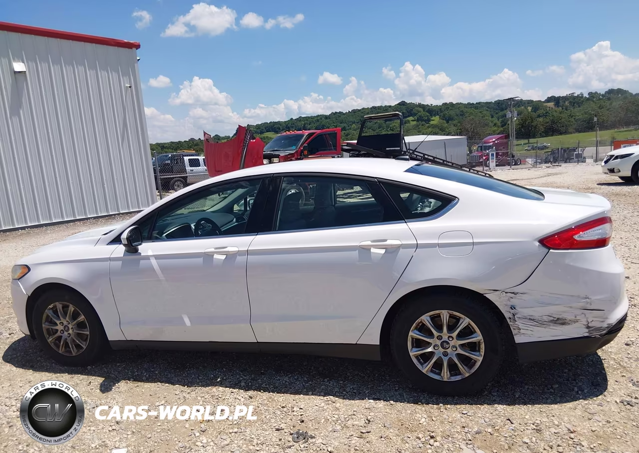 2016 Ford Fusion S VIN:3FA6P0G79GR389200 - 14