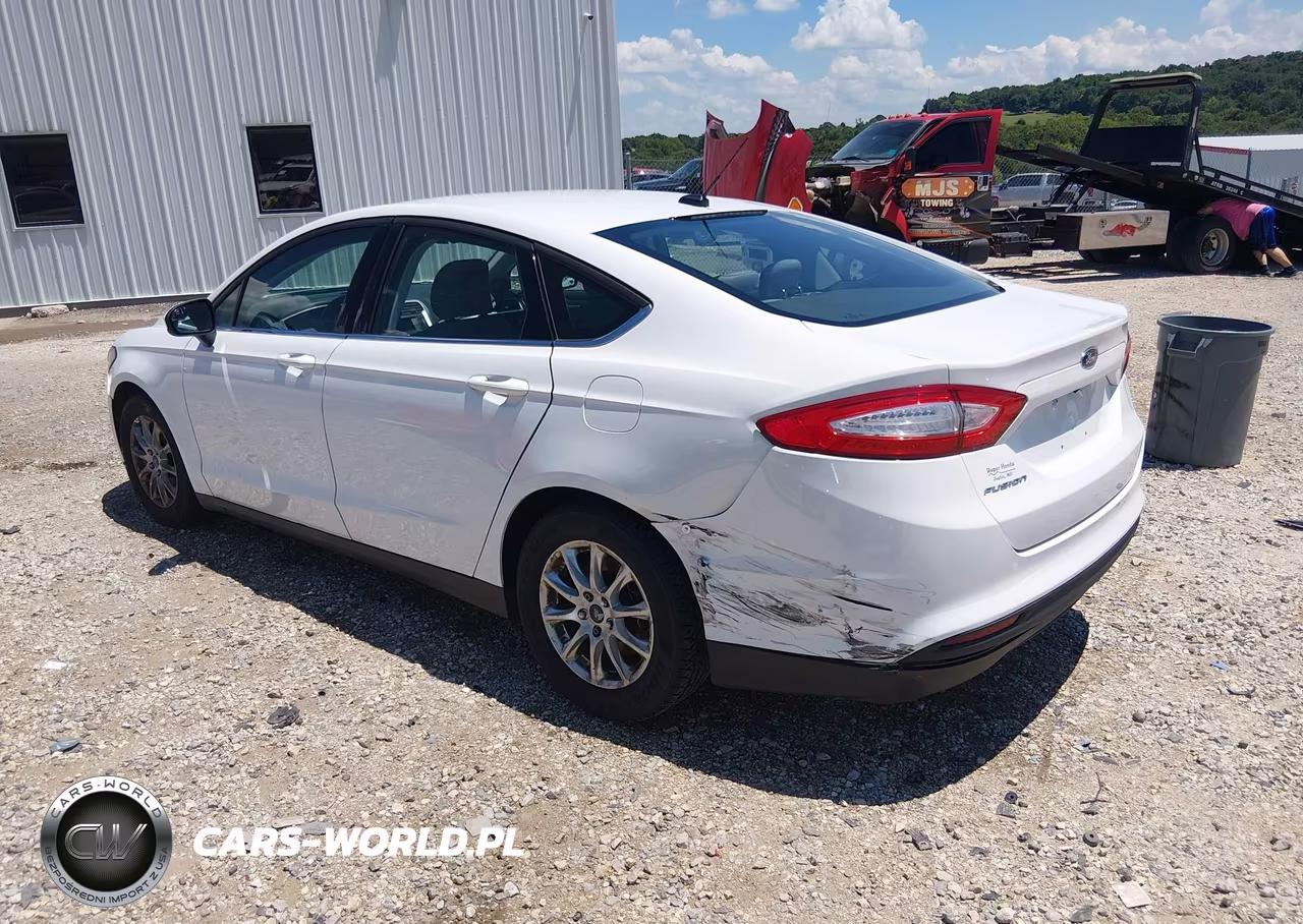 2016 Ford Fusion S VIN:3FA6P0G79GR389200 - 3