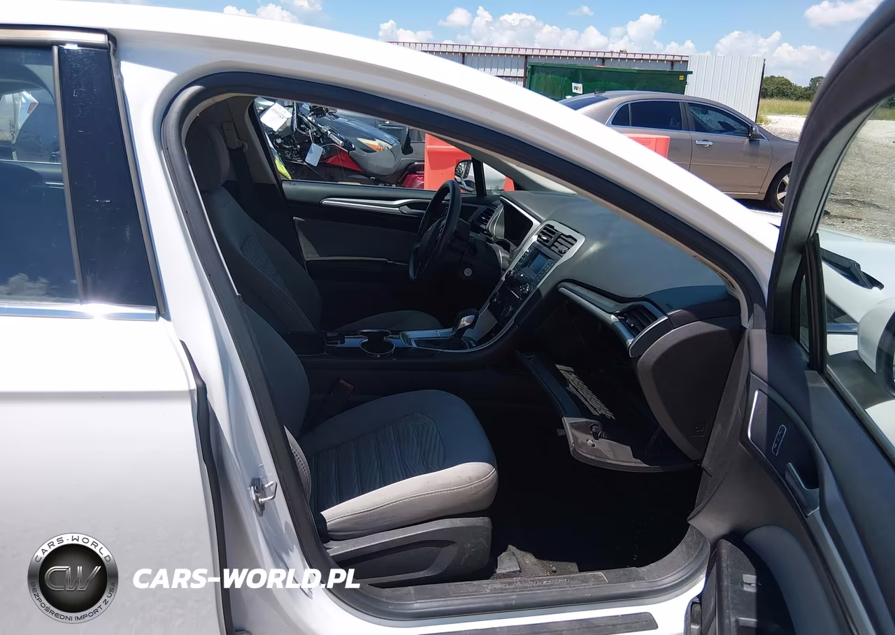2016 Ford Fusion S VIN:3FA6P0G79GR389200 - 5
