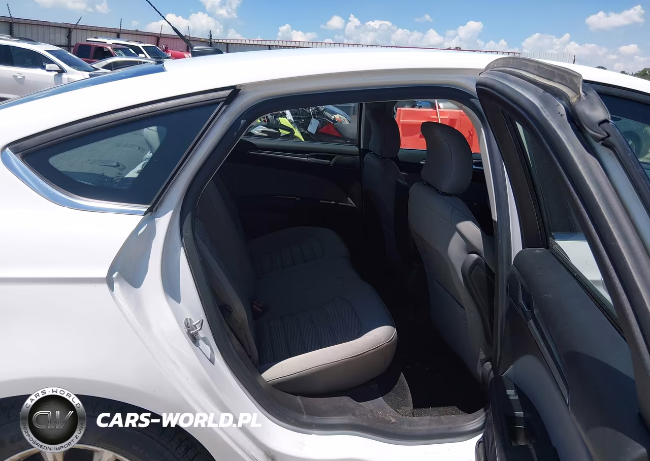 2016 Ford Fusion S VIN:3FA6P0G79GR389200 - 8