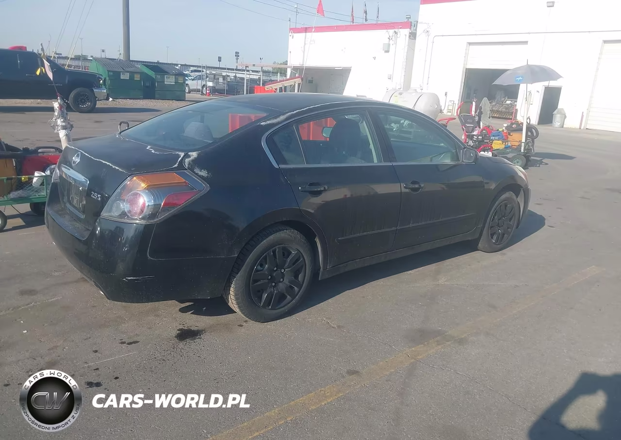 2011 Nissan Altima 2.5 S VIN:1N4AL2AP2BN458024 - 4