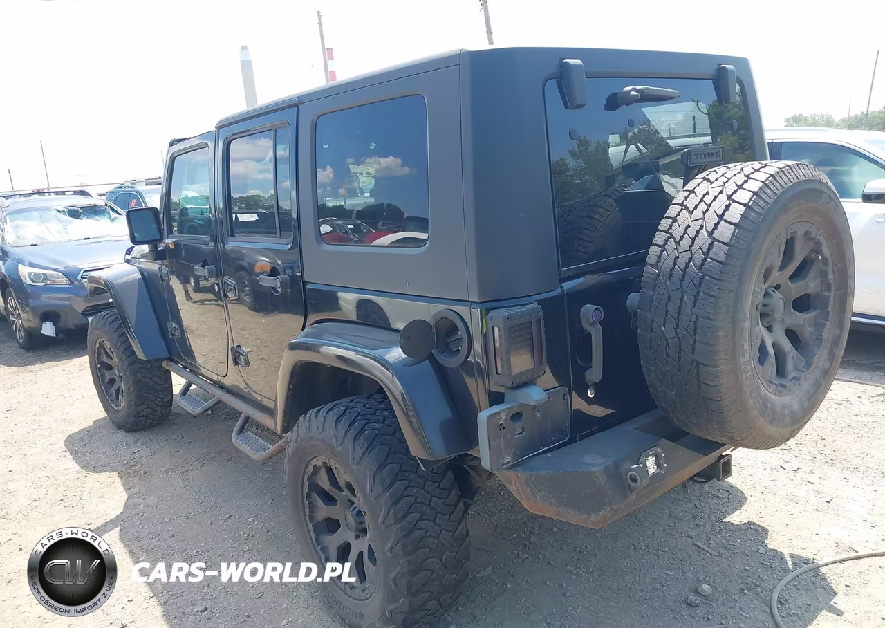 2009 Jeep Wrangler Unlimited Sahara VIN:1J4GA59159L759656 - 3
