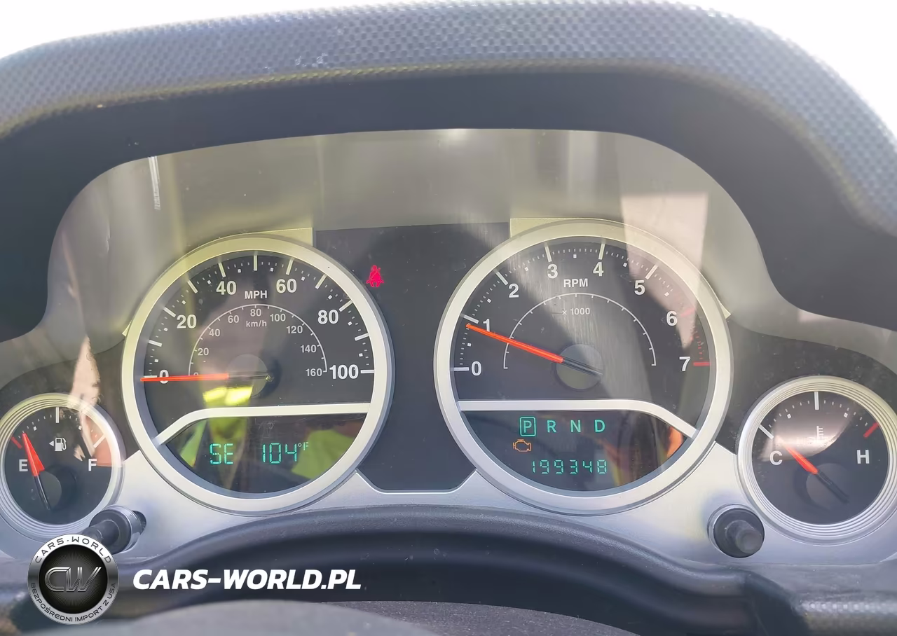 2009 Jeep Wrangler Unlimited Sahara VIN:1J4GA59159L759656 - 7