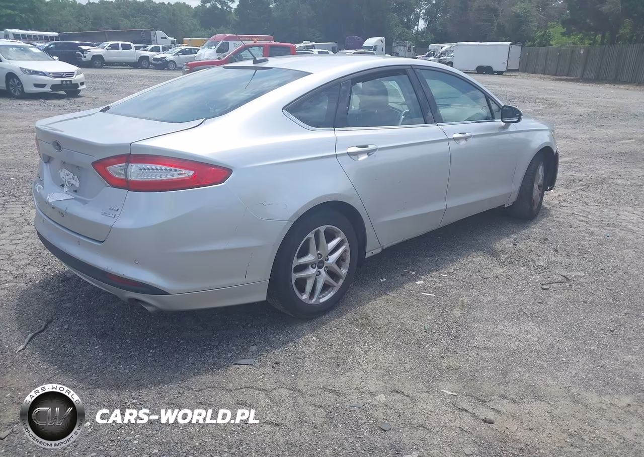 2013 Ford Fusion Se VIN:3FA6P0HR9DR331891 - 4