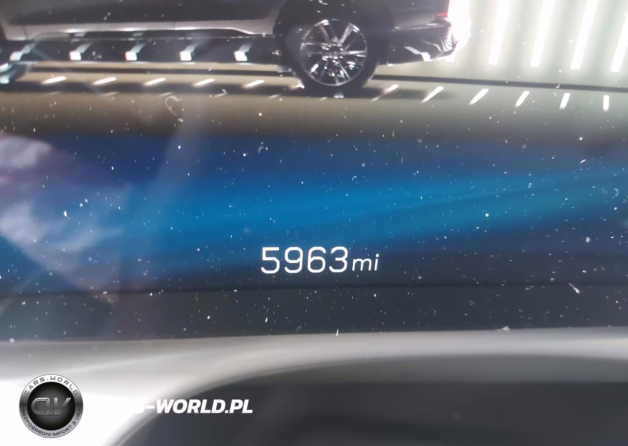 2026 Cadillac Vistiq Premium Luxury VIN:1GYC3MML7TZ710071 - 16