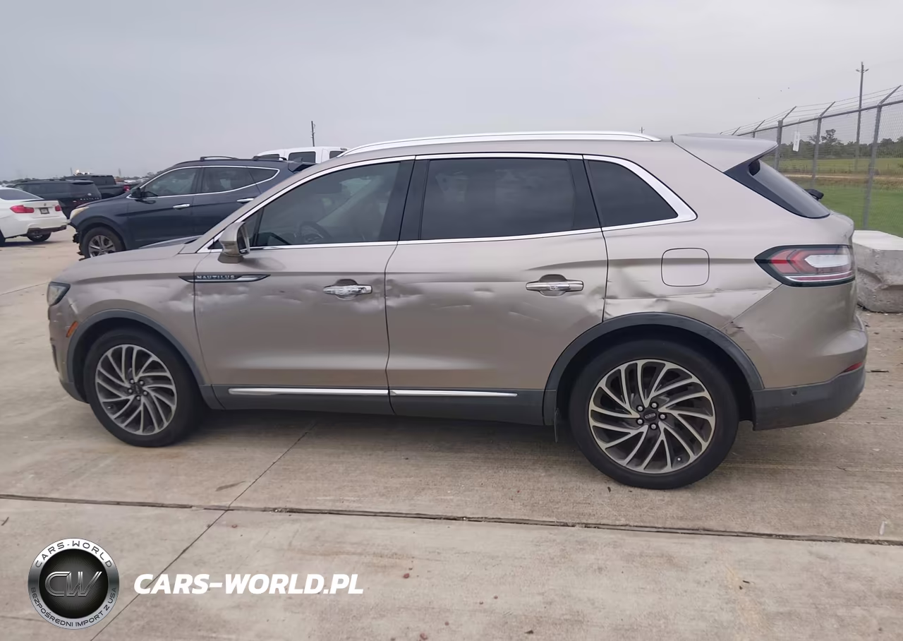 2020 Lincoln Nautilus Reserve VIN:2LMPJ6K9XLBL04532 - 14
