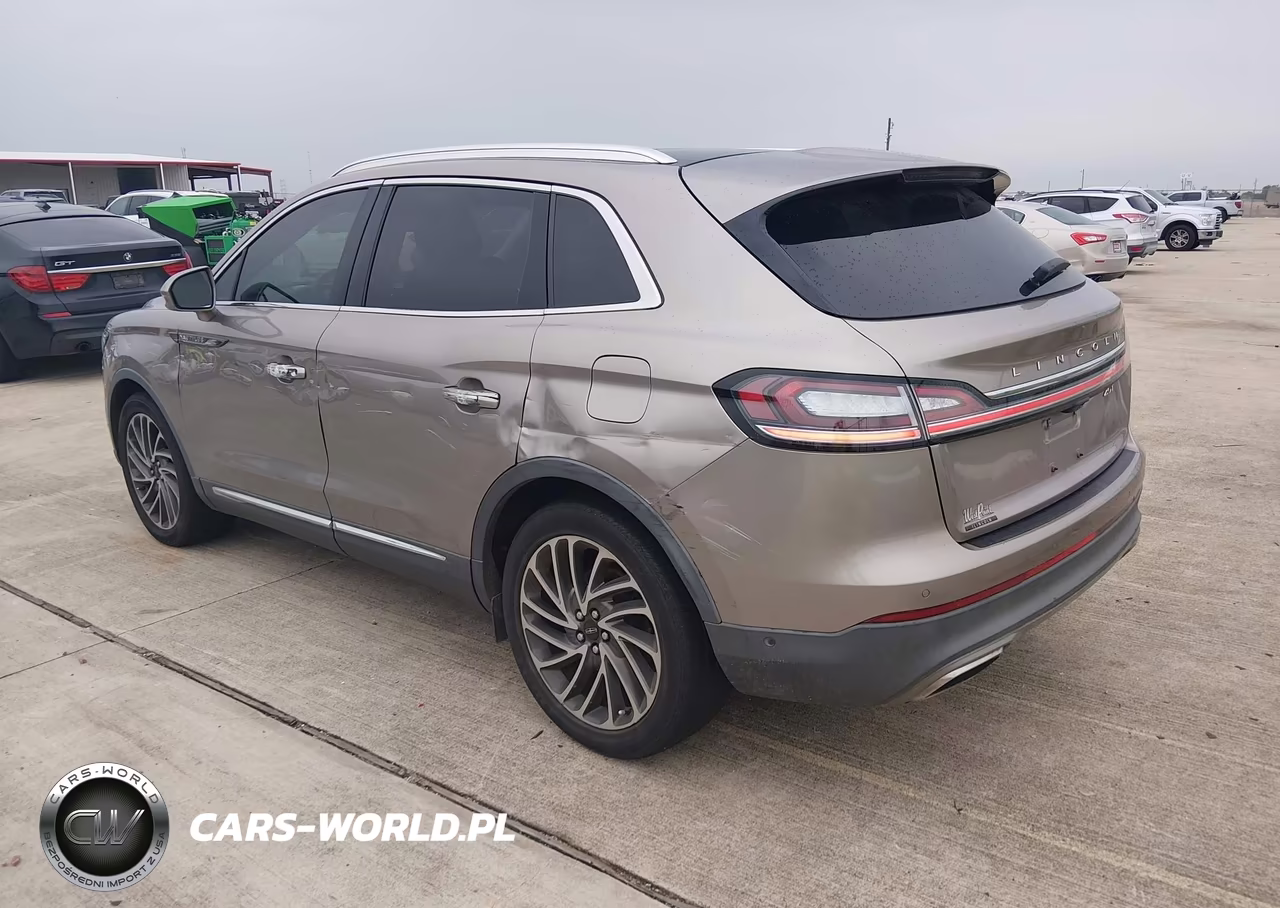 2020 Lincoln Nautilus Reserve VIN:2LMPJ6K9XLBL04532 - 3