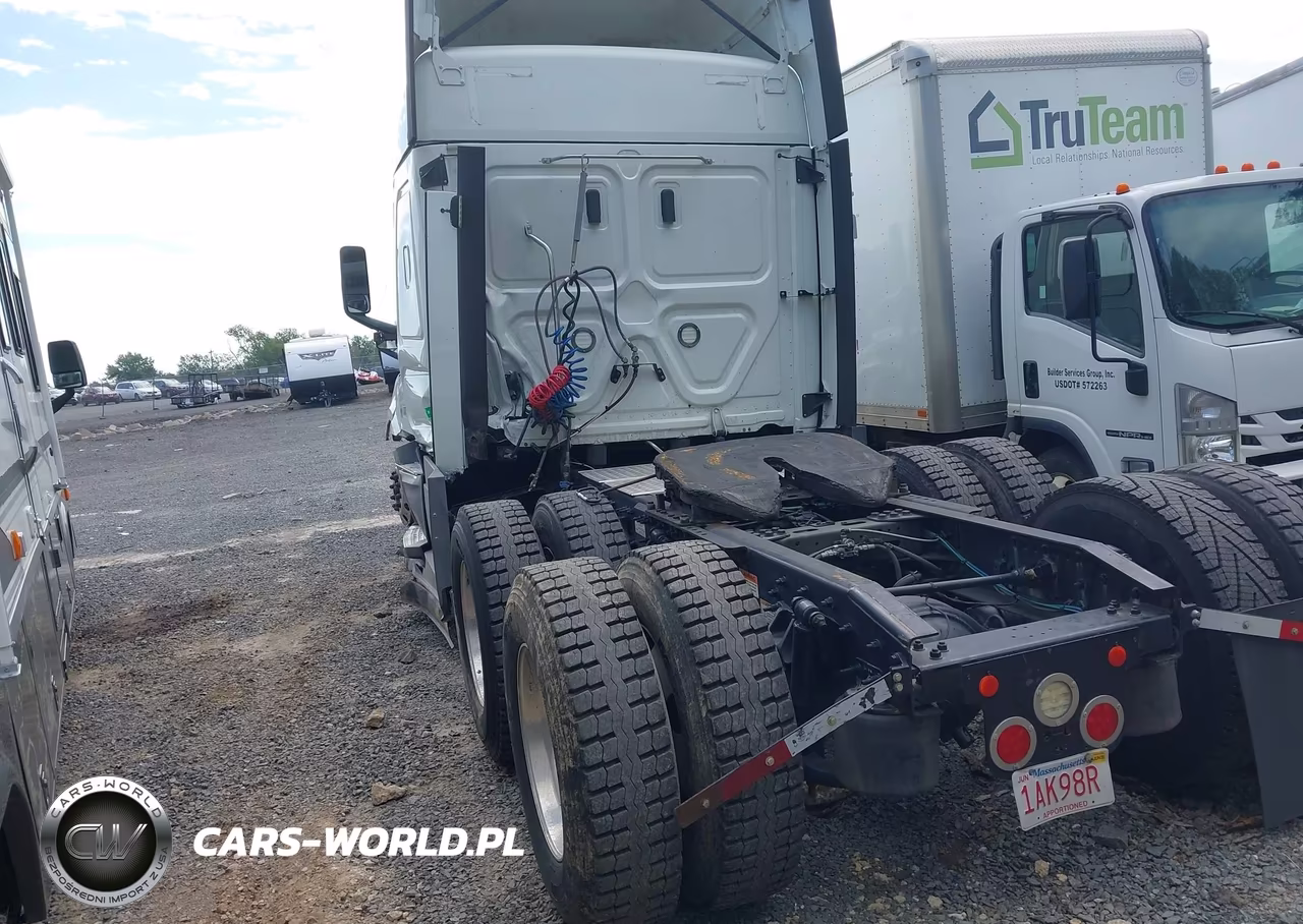 2021 Freightliner New Cascadia 126 VIN:3AKJHHDV4MSMF2905 - 3