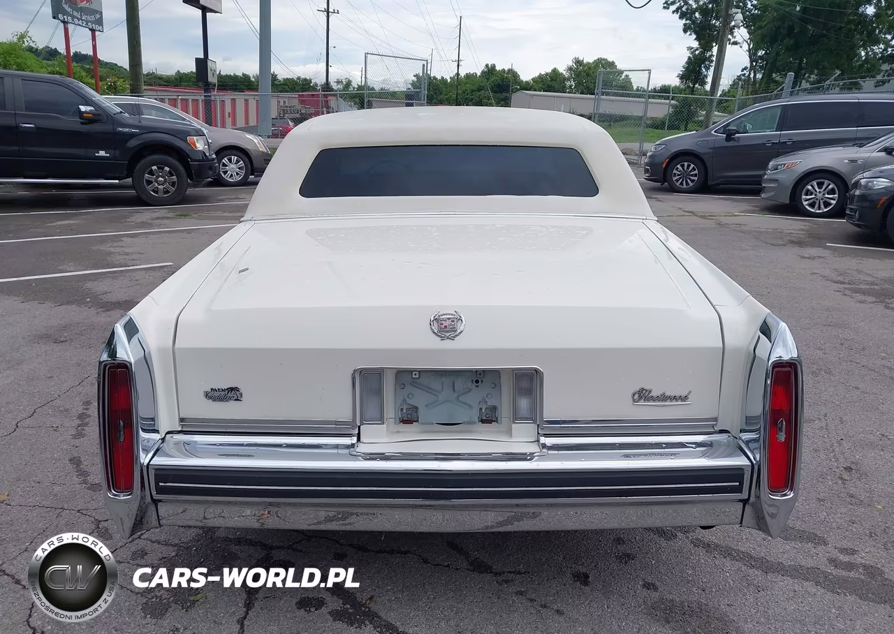 1984 Cadillac Fleetwood Brougham VIN:1G6AW6982E9023106 - 16