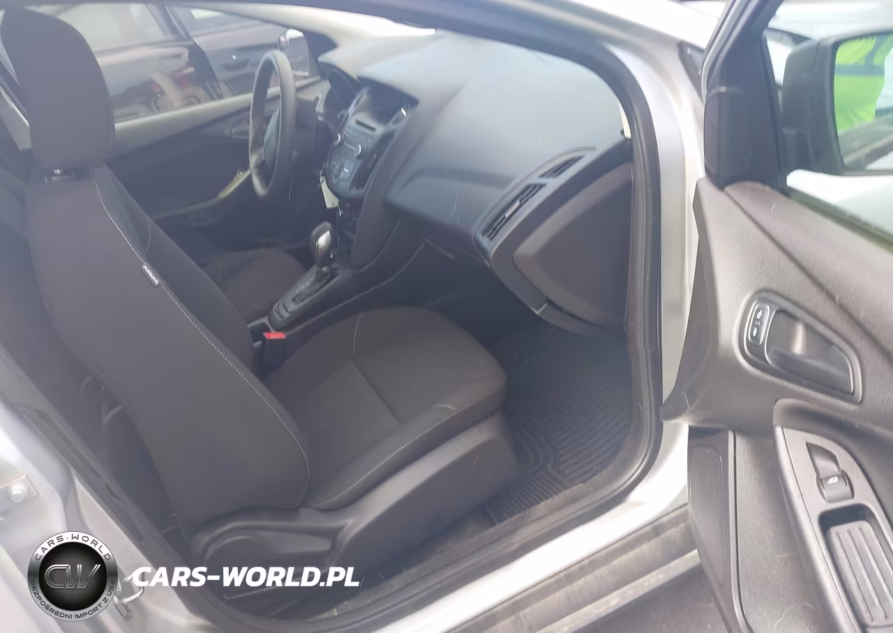 2017 Ford Focus S VIN:1FADP3E27HL317024 - 5