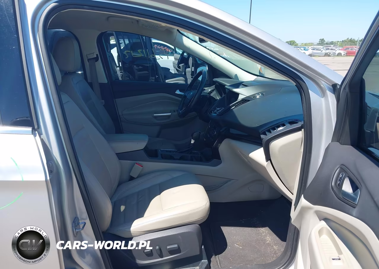 2017 Ford Escape Titanium VIN:1FMCU9J98HUA64970 - 5