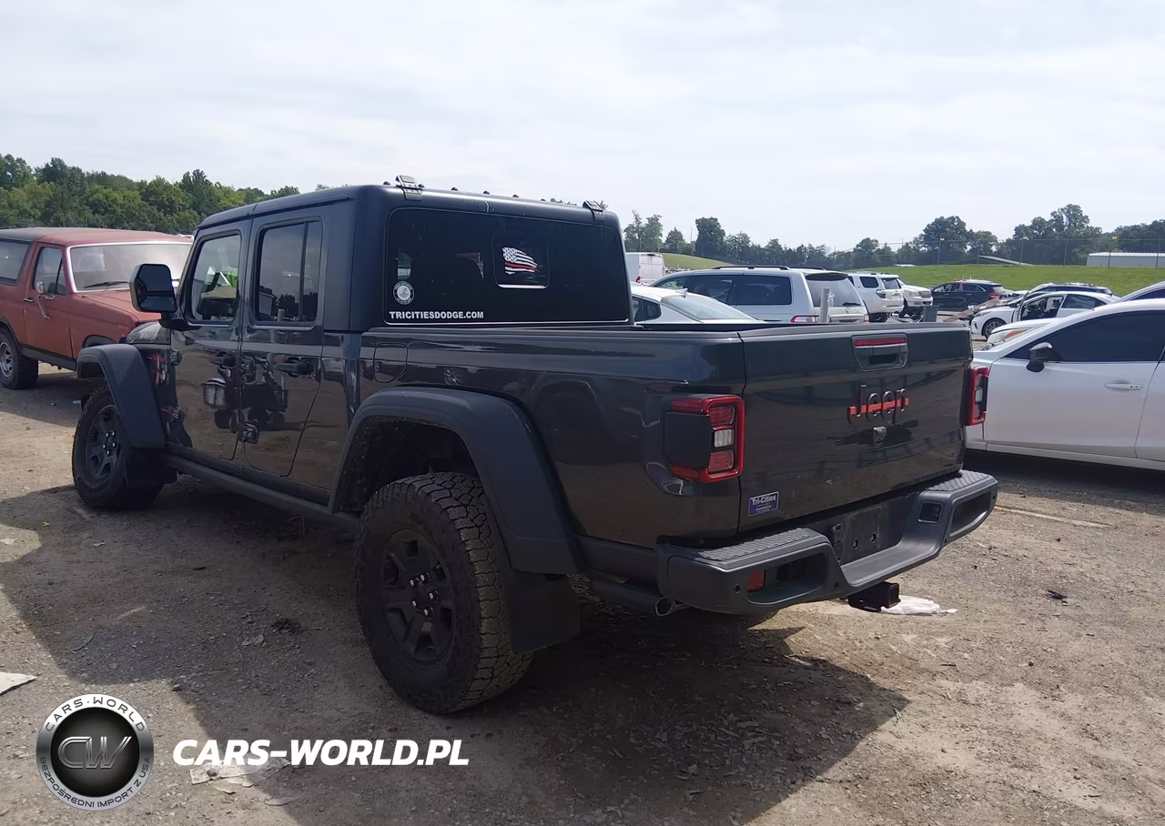 2022 Jeep Gladiator Rubicon 4X4 VIN:1C6JJTBG3NL110812 - 3