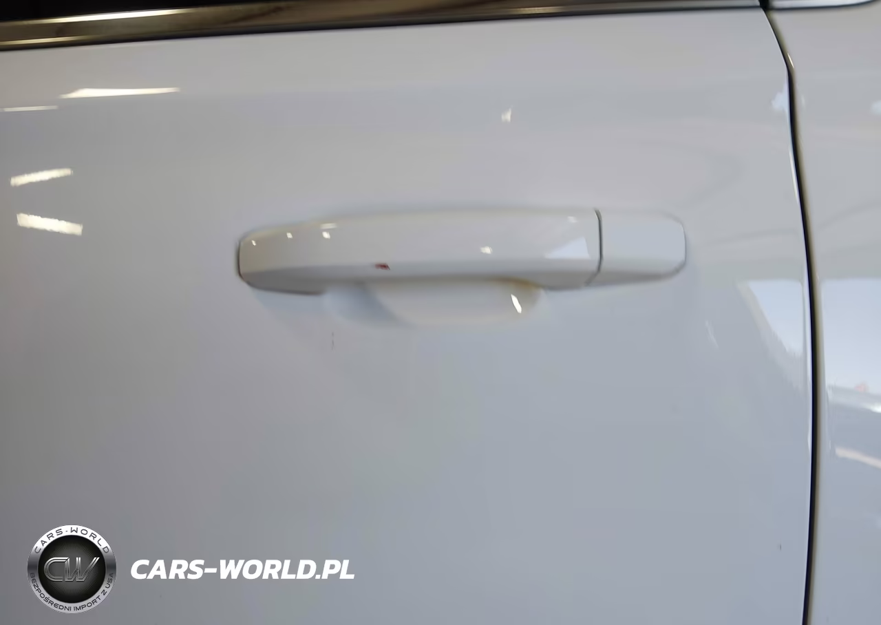 2018 Chevrolet Suburban Ls VIN:1GNSKGEC4JR300000 - 12