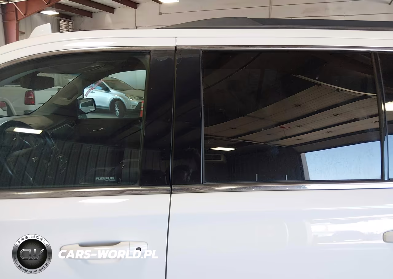 2018 Chevrolet Suburban Ls VIN:1GNSKGEC4JR300000 - 6