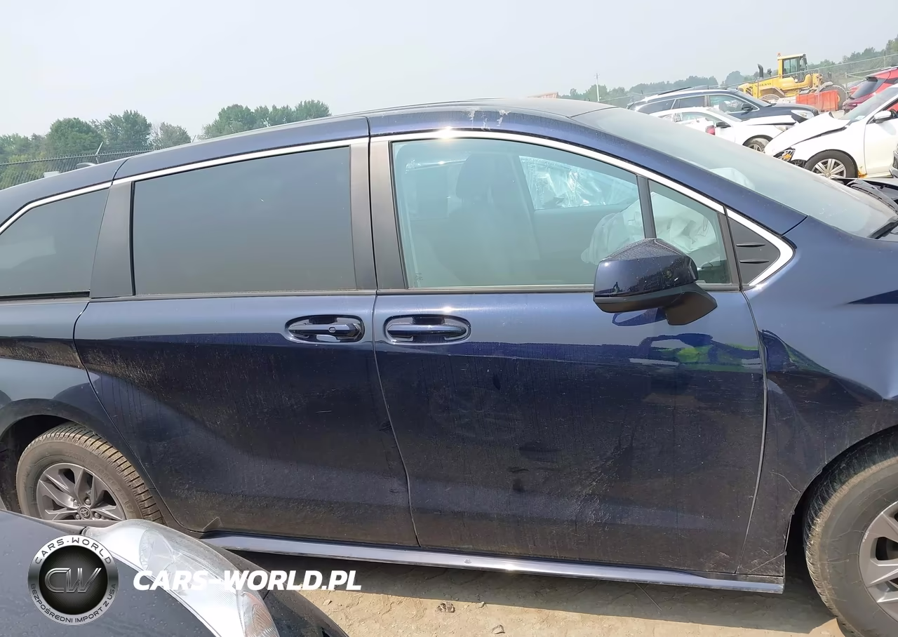 2024 Toyota Sienna Le VIN:5TDKRKEC3RS190724 - 14