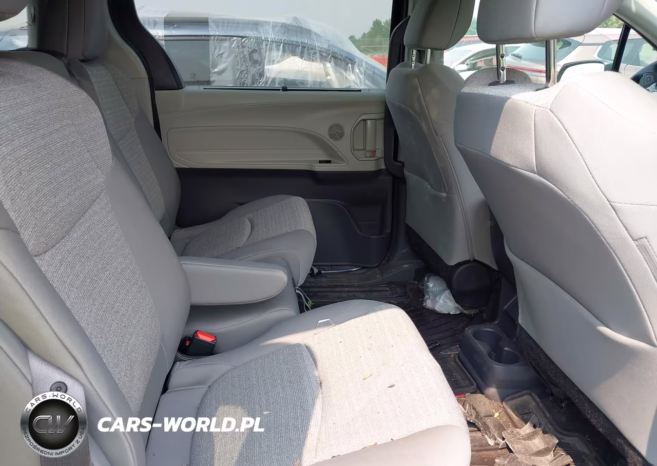 2024 Toyota Sienna Le VIN:5TDKRKEC3RS190724 - 8