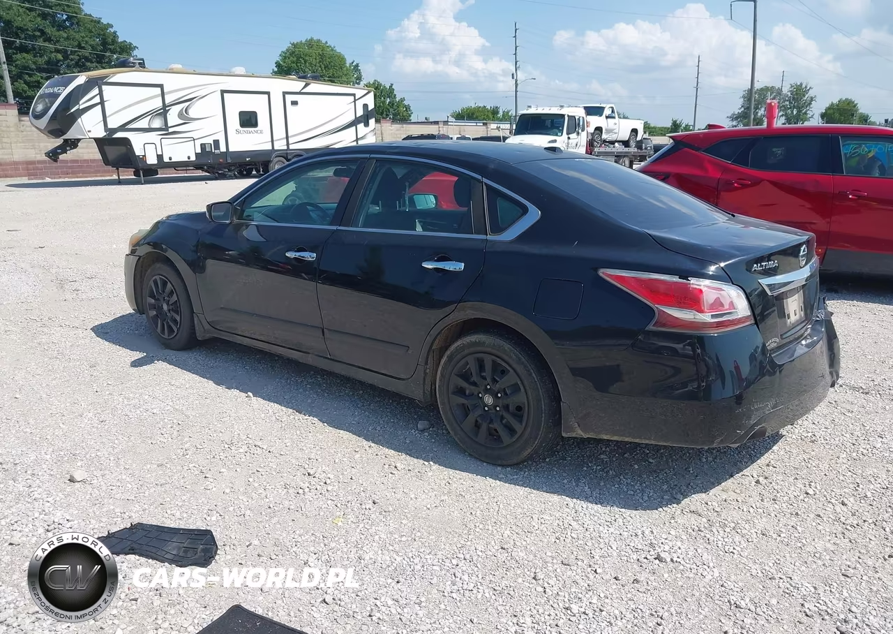 2015 Nissan Altima 2.5 S VIN:1N4AL3AP9FN879184 - 3