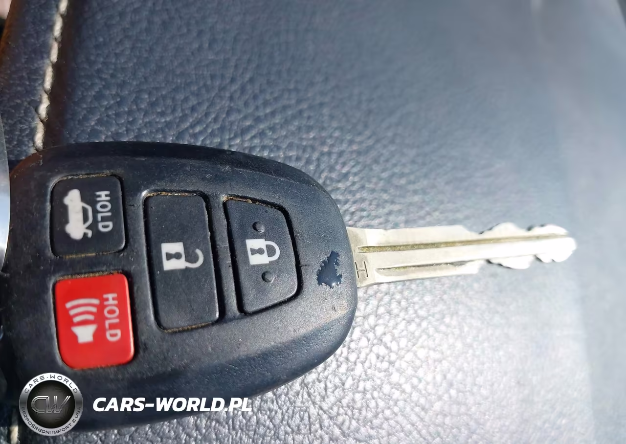2015 Toyota Camry Le VIN:4T4BF1FK1FR510544 - 11