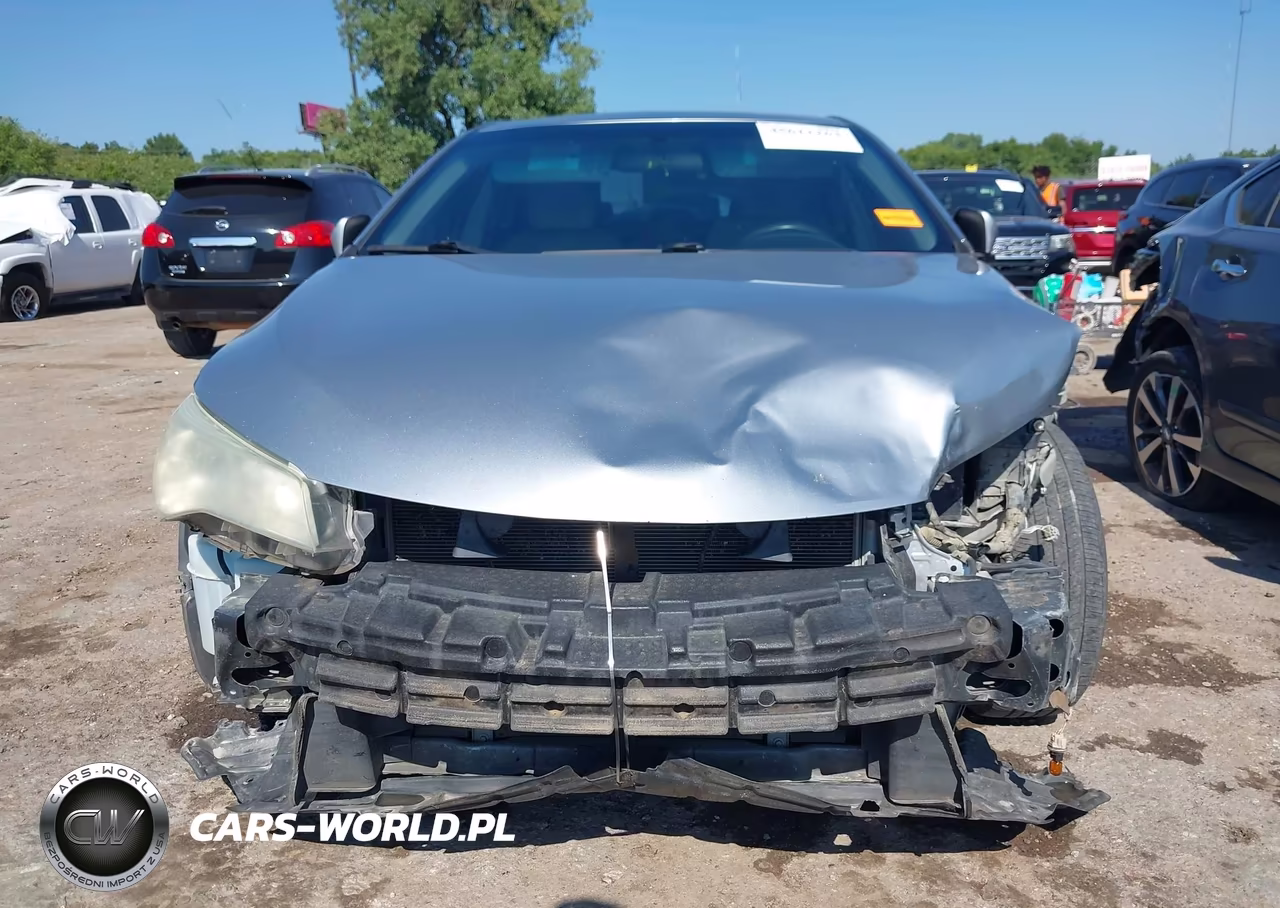 2015 Toyota Camry Le VIN:4T4BF1FK1FR510544 - 13