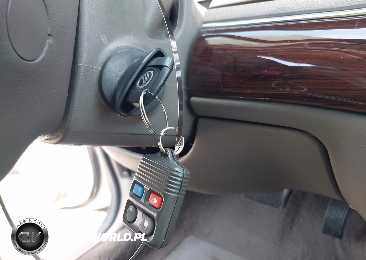 2003 Mercury Grand Marquis Ls VIN:2MEFM75W33X704475 - 11