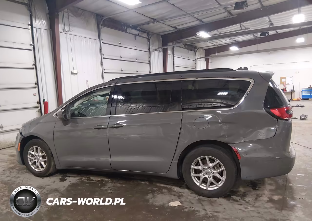 2022 Chrysler Pacifica Touring L VIN:2C4RC1BG1NR198888 - 14