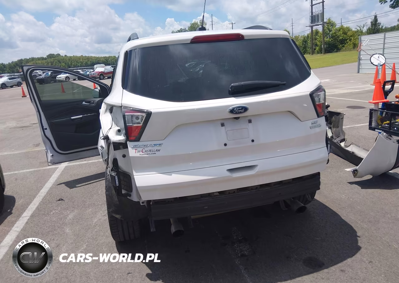 2017 Ford Escape Se VIN:1FMCU0GD8HUA75765 - 6