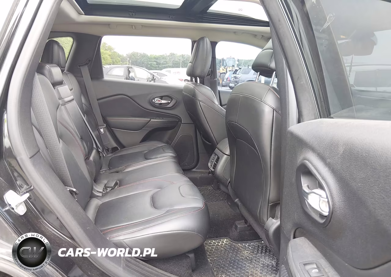 2016 Jeep Cherokee Trailhawk VIN:1C4PJMBS8GW101876 - 8