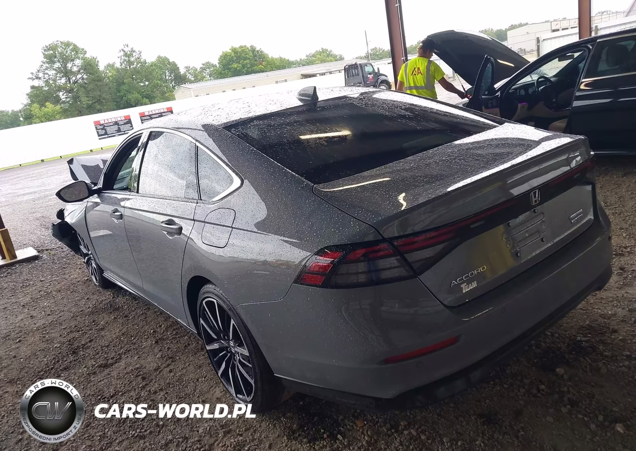 2026 Honda Accord Hybrid Touring VIN:1HGCY2F87TA016064 - 3