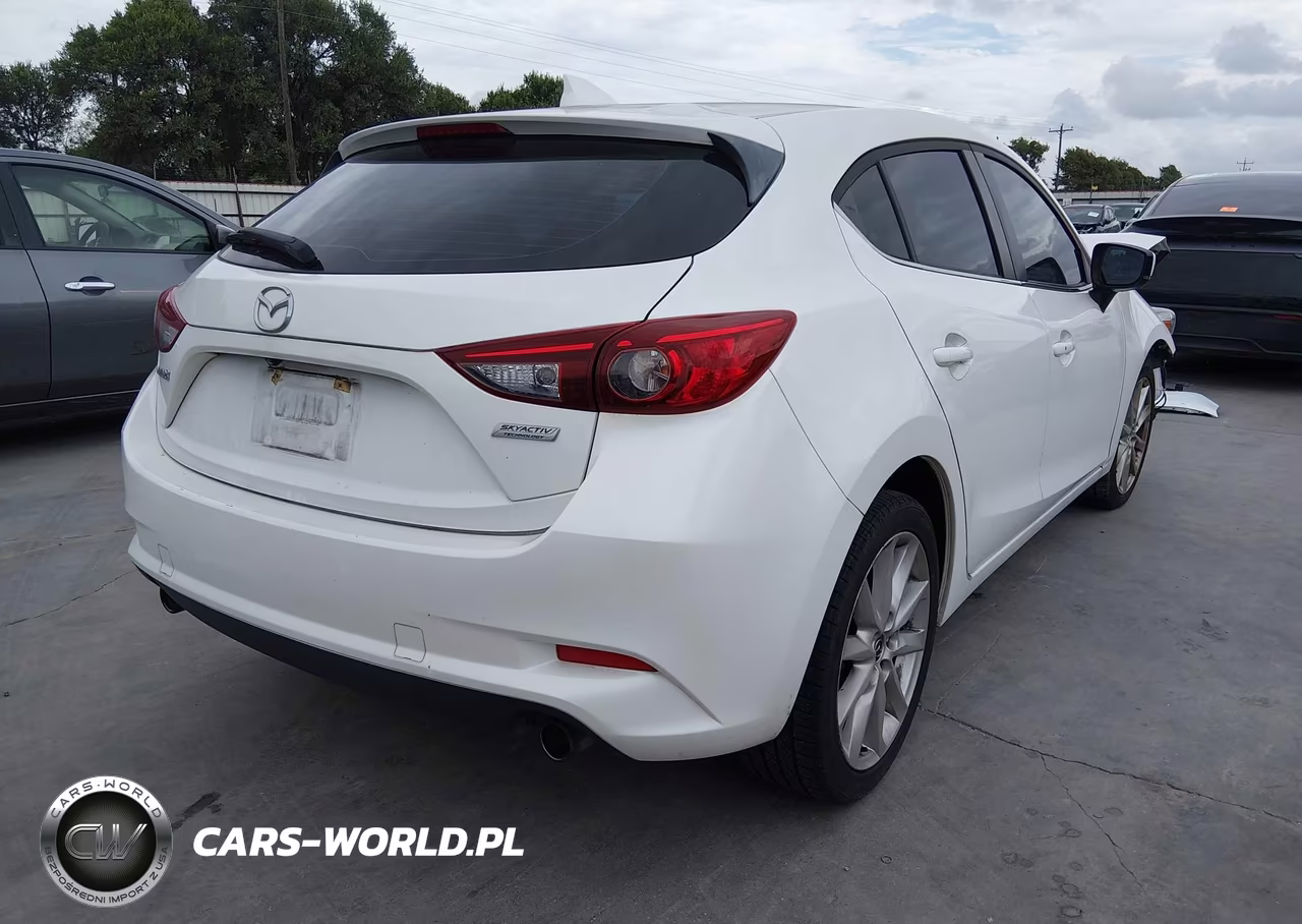 2017 Mazda Mazda3 Grand Touring VIN:JM1BN1M33H1115489 - 4