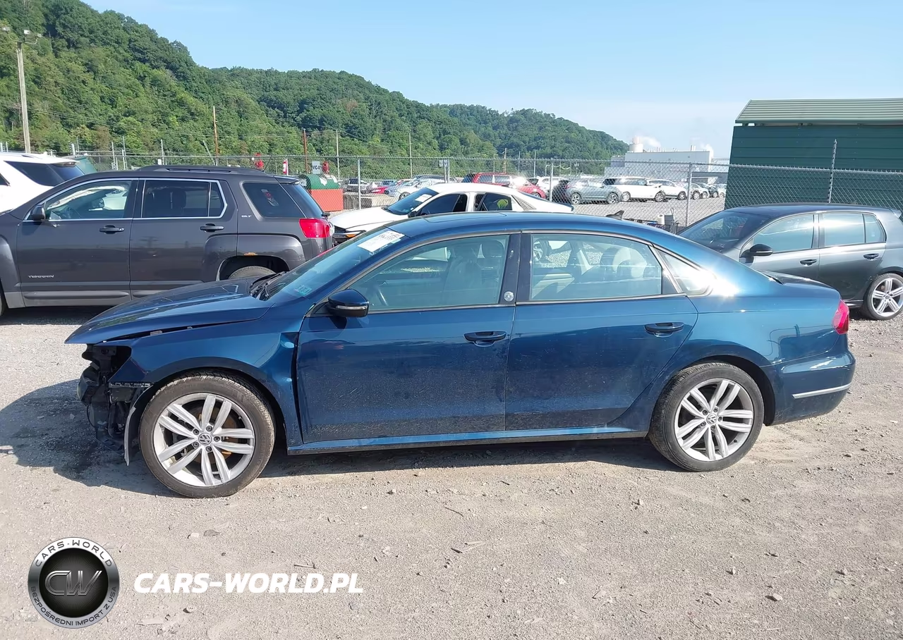 2019 Volkswagen Passat 2.0T Wolfsburg Edition VIN:1VWLA7A37KC003987 - 15