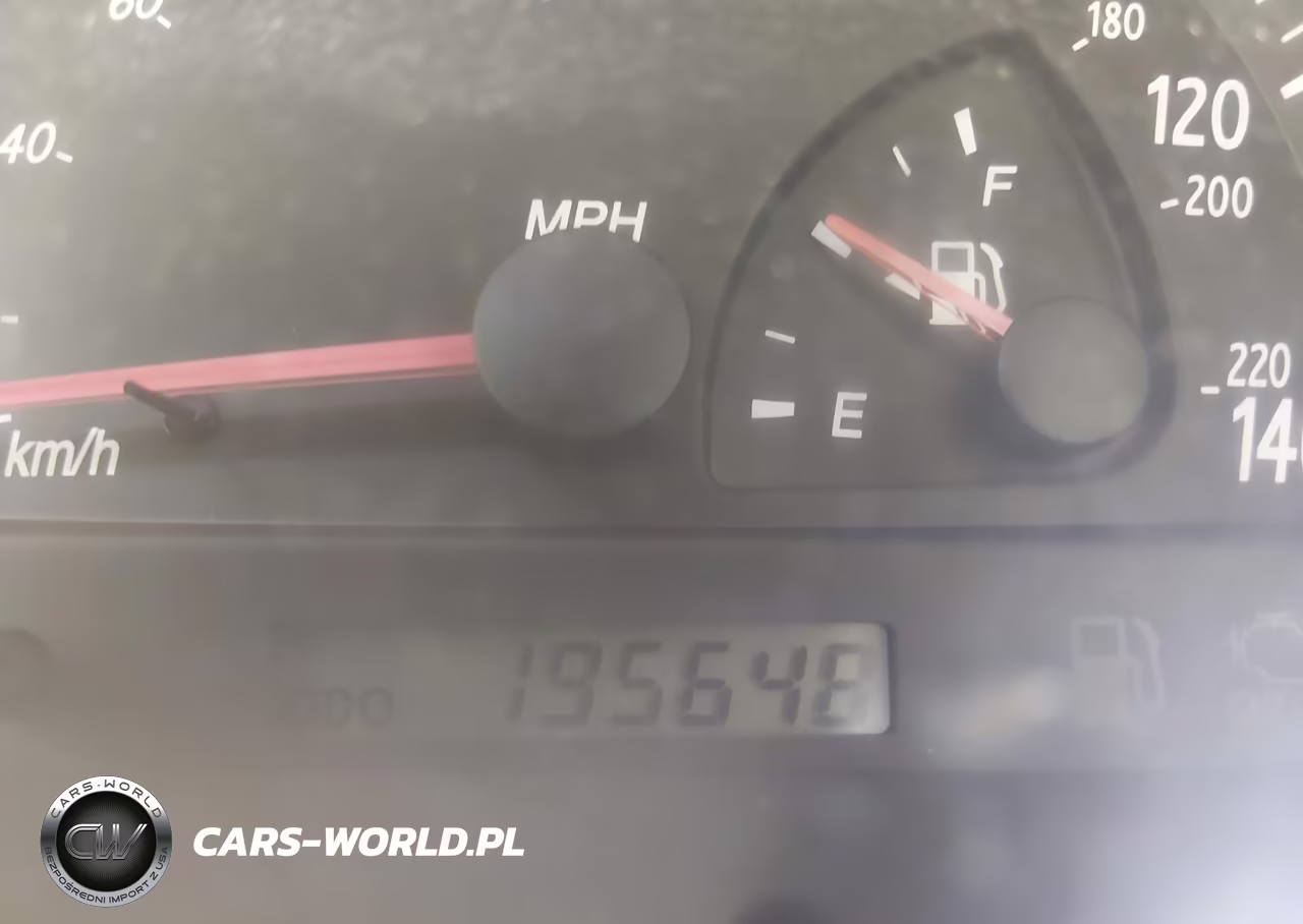 2003 Toyota Camry Le VIN:4T1BE32K03U241107 - 12