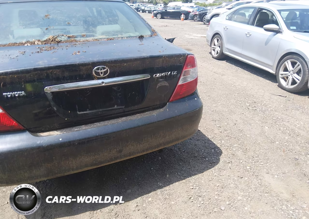 2003 Toyota Camry Le VIN:4T1BE32K03U241107 - 6