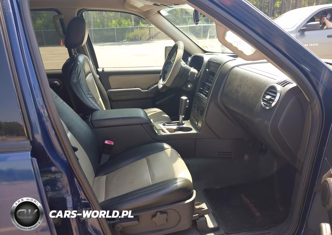 2007 Ford Explorer Sport Trac Limited VIN:1FMEU53867UA64714 - 5