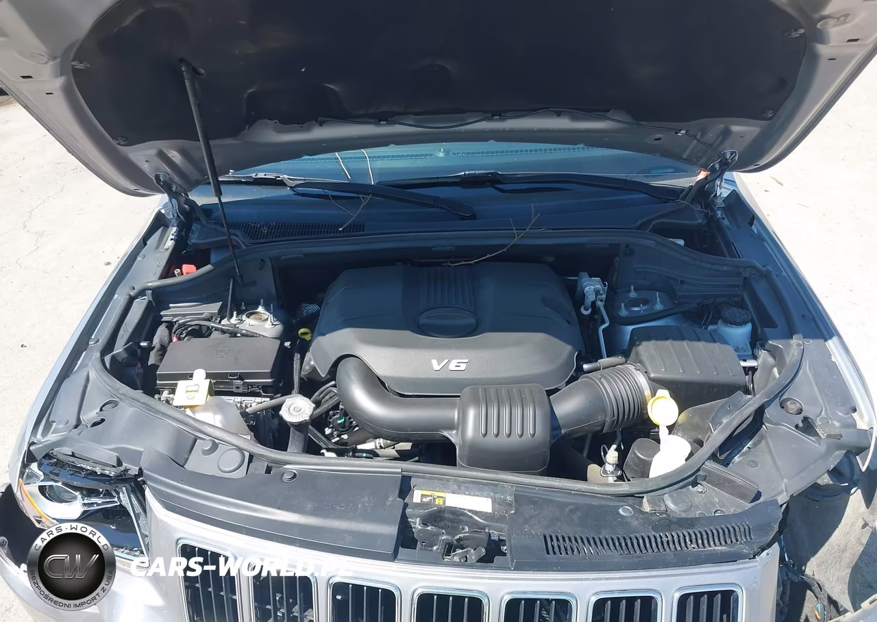 2015 Jeep Grand Cherokee Laredo VIN:1C4RJFAG8FC602333 - 10