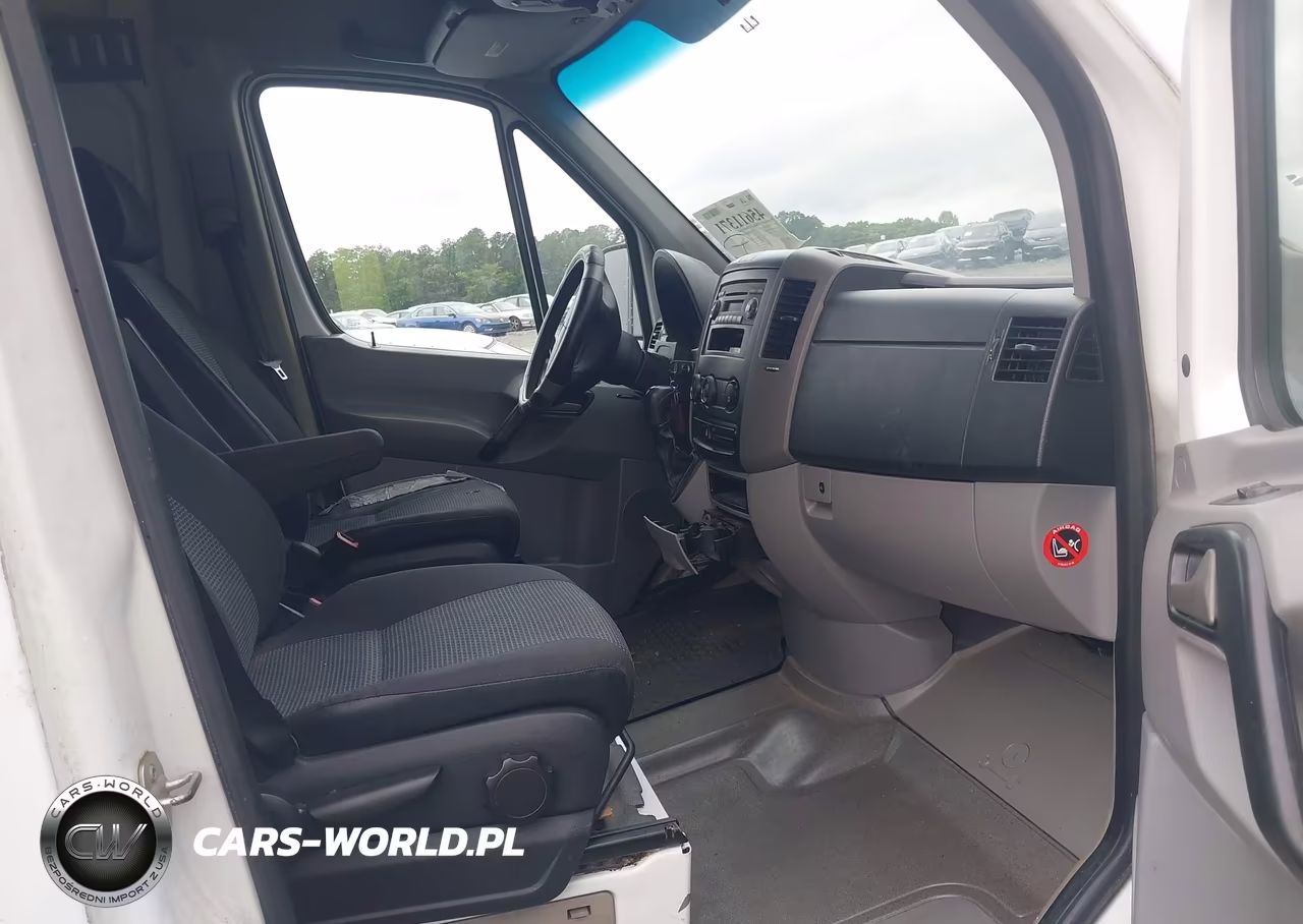 2010 Mercedes-Benz Sprinter Van 2500 VIN:WD3PE7CCXA5430731 - 5