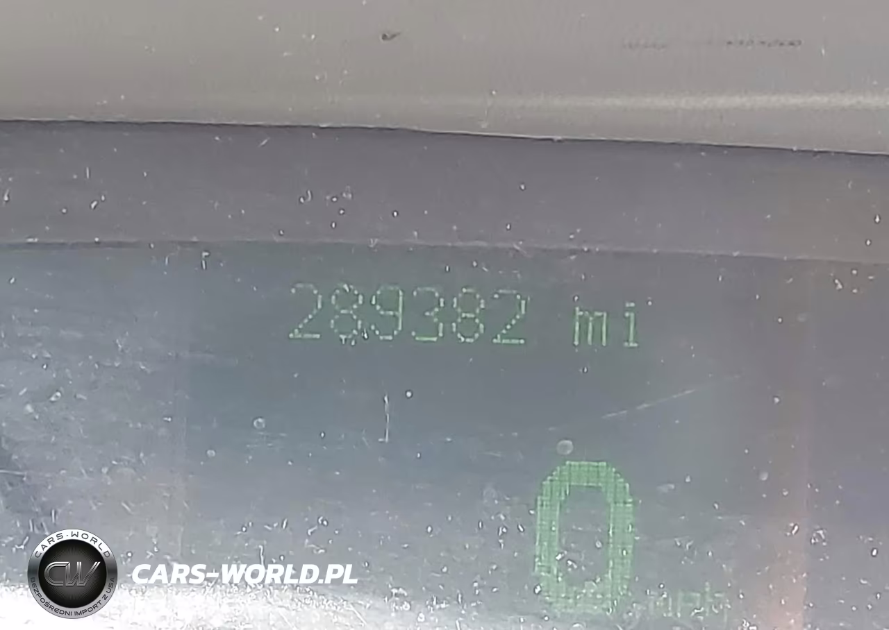 2008 Mercury Grand Marquis Ls VIN:2MEFM75V88X662187 - 7