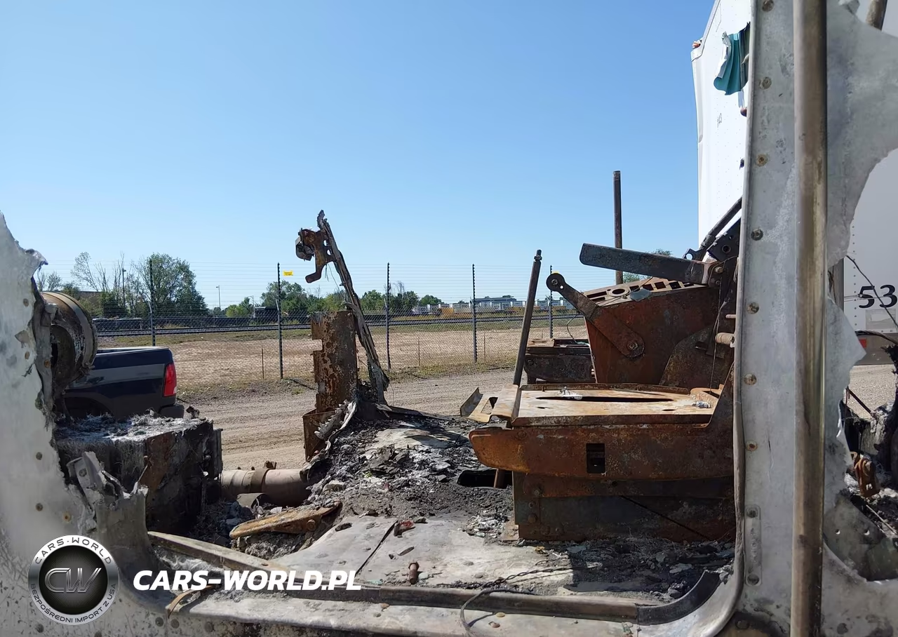 2000 Kenworth Construction W900 VIN:1NKWL00X3YR859698 - 5