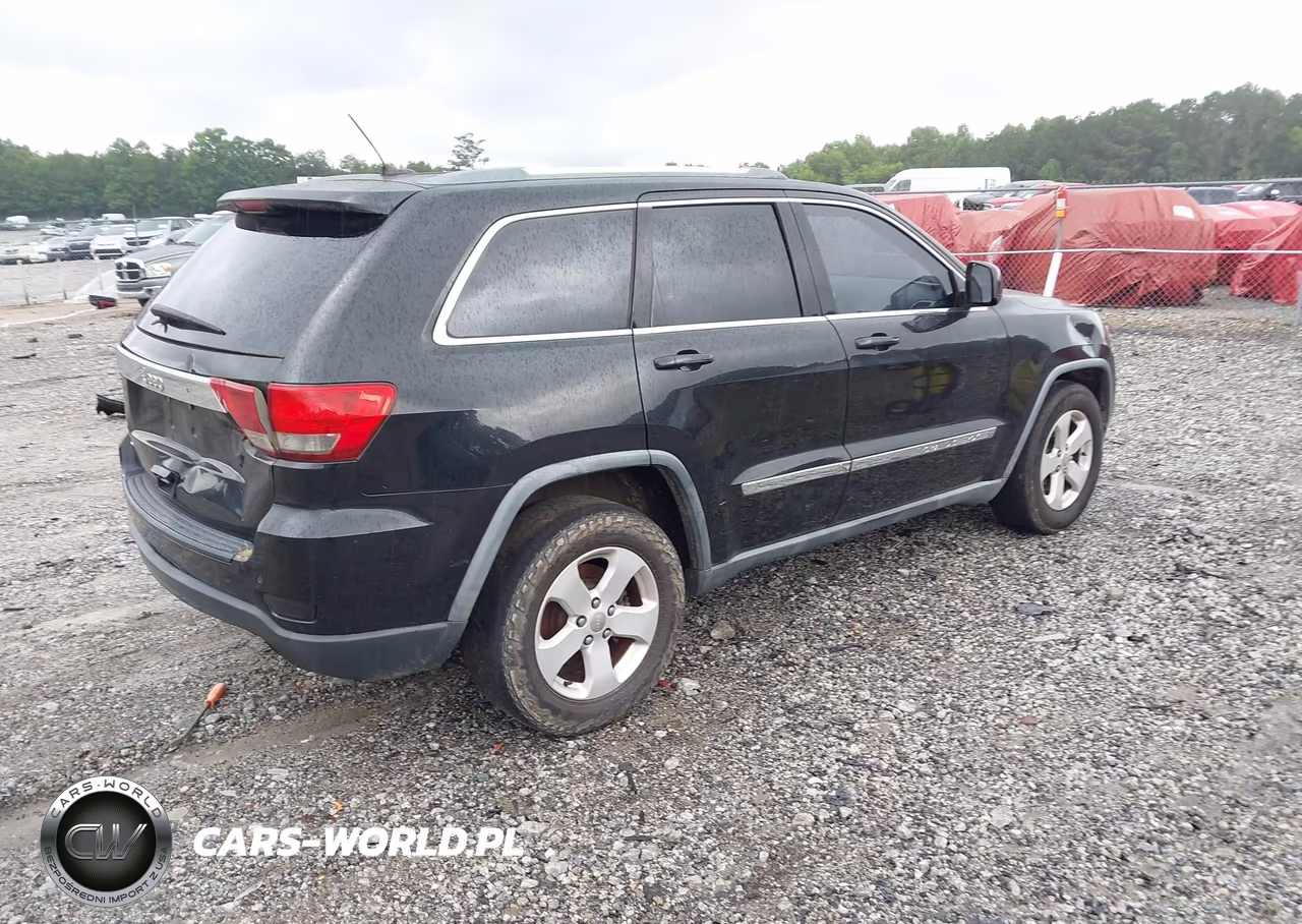 2012 Jeep Grand Cherokee Laredo VIN:1C4RJEAG8CC125358 - 4