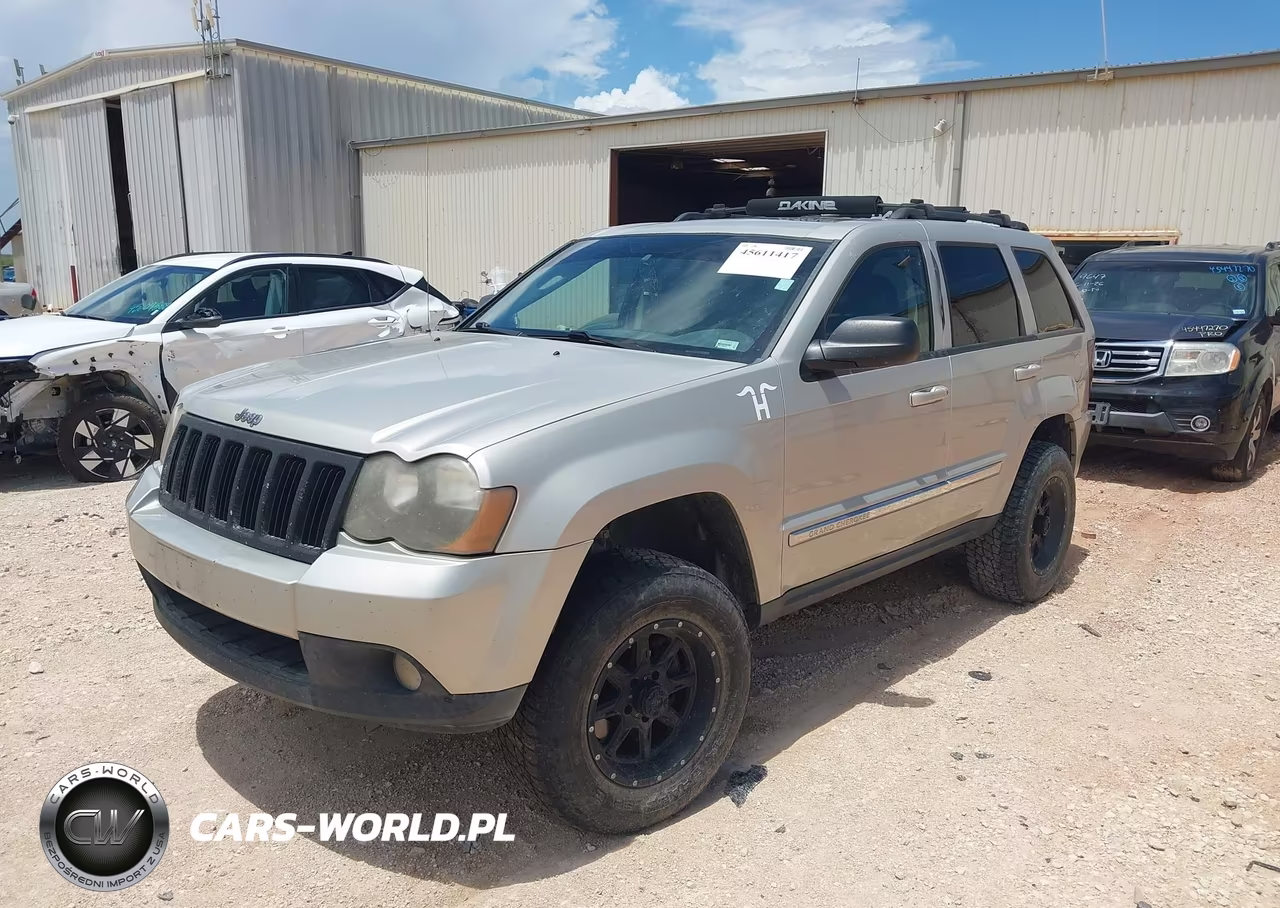 2010 Jeep Grand Cherokee Laredo VIN:1J4PR4GK4AC120381 - 2