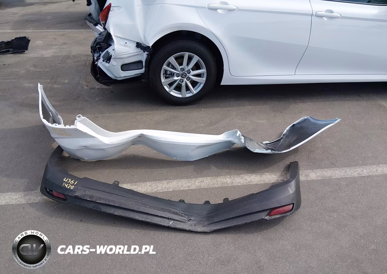 2026 Toyota Camry Le VIN:4T1DAACK1TU756835 - 12