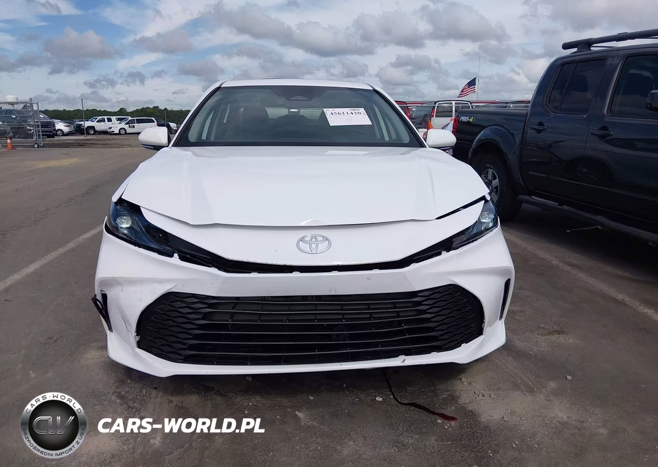 2026 Toyota Camry Le VIN:4T1DAACK1TU756835 - 13