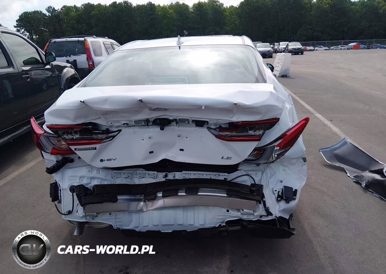 2026 Toyota Camry Le VIN:4T1DAACK1TU756835 - 6