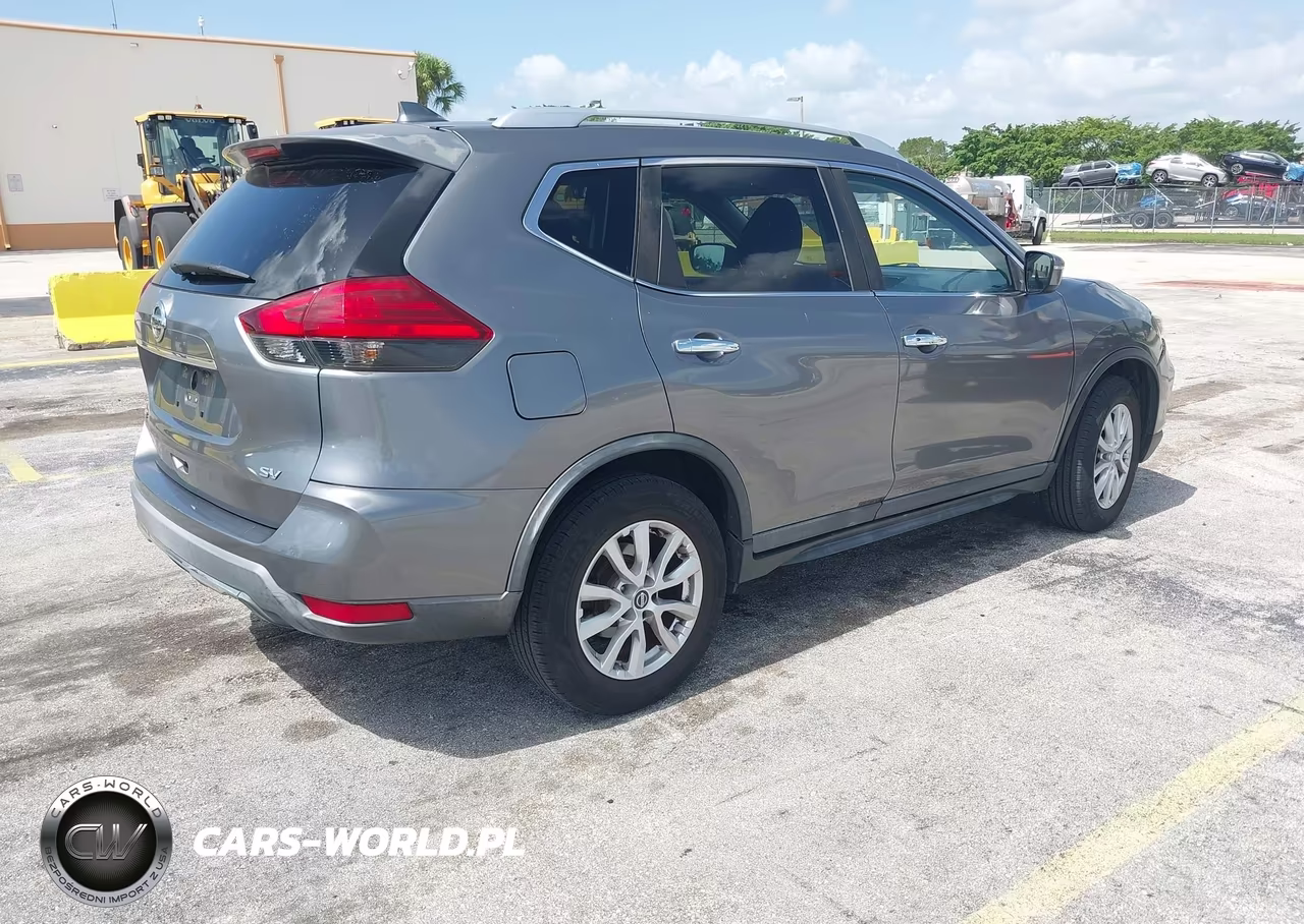 2018 Nissan Rogue Sv VIN:KNMAT2MT0JP503080 - 4